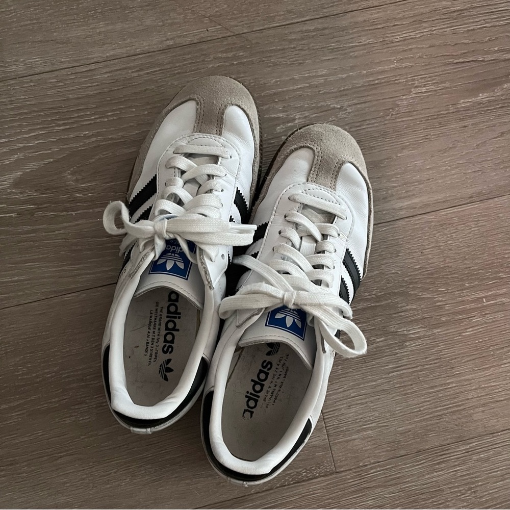 Adidas Sambas